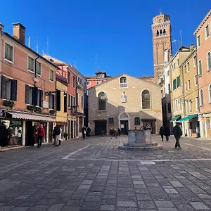 https://san-tom.hotelinveneto.com